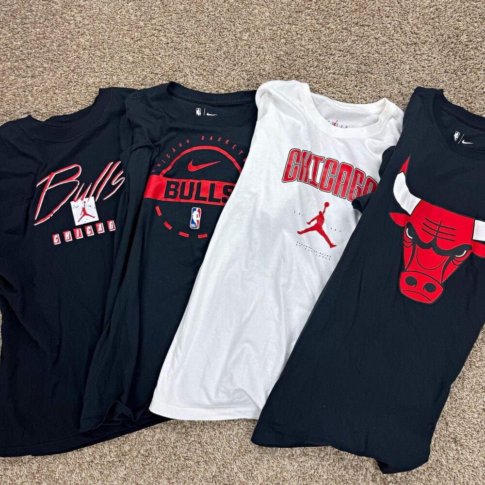Lot of 4 Chicago Bulls T-Shirts Mens Large Nike Jordan Jumpman NBA Black White